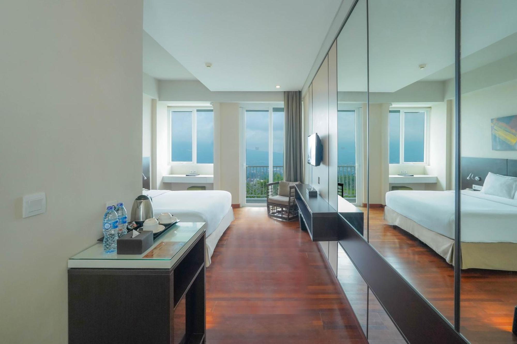 Amartahills Hotel And Resort باتو الغرفة الصورة